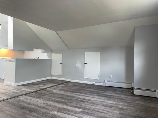 Photo - 148 Maxfield St Unit 3