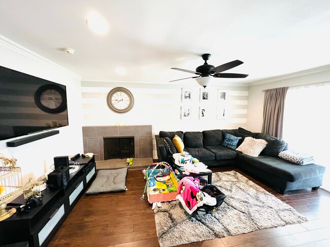 Building Photo - Simi Valley - 4 Bedroom 2.5 Bathroom - 10 ... Rental
