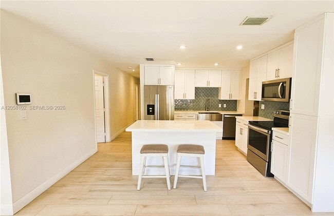 Photo - 6550 SW 28th St