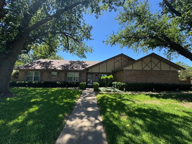 Gorgeous 3/3/2 Home on Spacious Corner Lot... - Gorgeous 3/3/2 Home on Spacious Corner Lot...