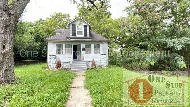 Building Photo - Beautiful 4 Bedroom 1.75 Bathroom Home in ...