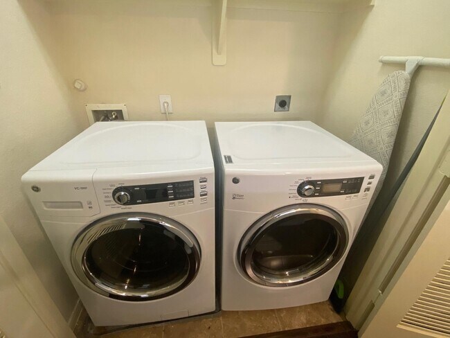 Photo - 3209 Clearview Cir