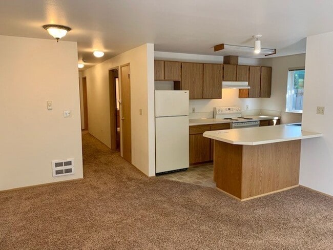Photo - 6016 Fauntleroy Wy SW Unidad 102