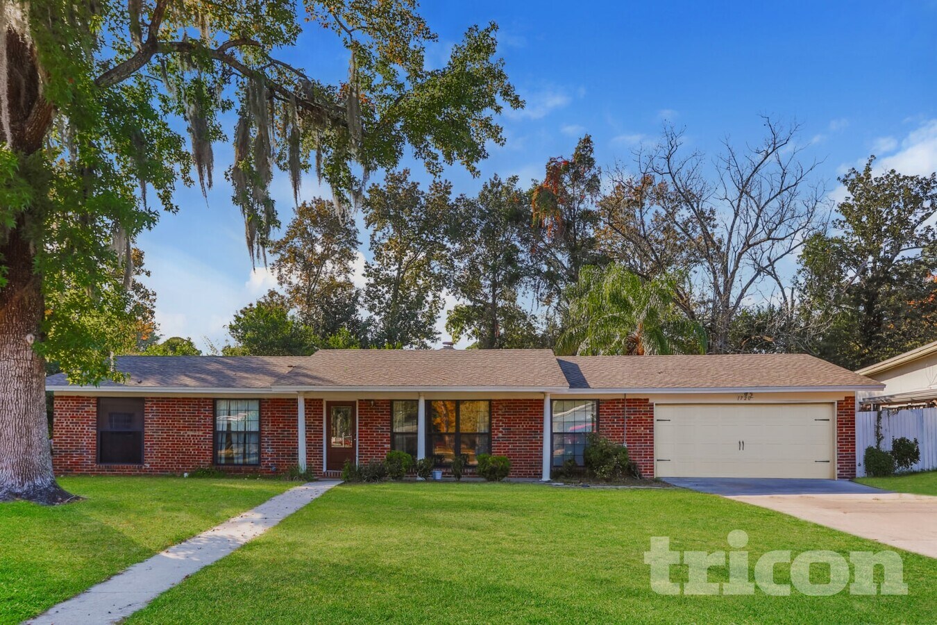 Photo - 1720 Bay Cir W