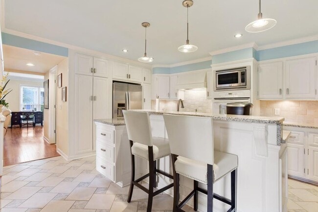 Photo - 8900 Carroll Manor Dr