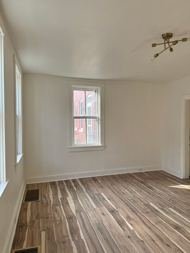 Photo - Fully Renovated 4 bedroom - Don't Miss Thi...