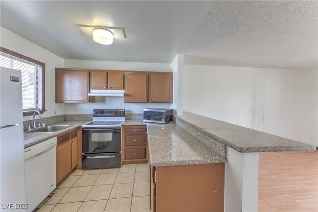 Photo - 5404 S Swenson St Unidad 34