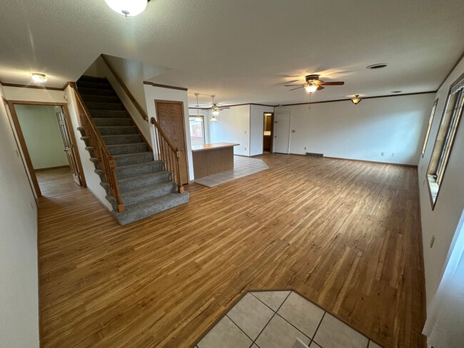 Photo - 1802 Talen St