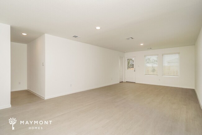 Photo - 10115 Gap Crk