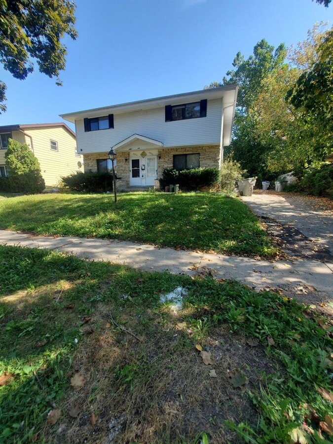 6264-6266 N Denmark St. (Townhouse) - 6264-6266 N Denmark St. (Townhouse) Unit 6266