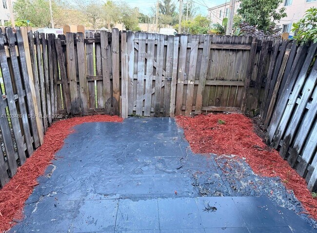 Photo - 8447 NW 4th Ave Unit 8447