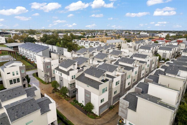 Photo - 317 Eado Park Cir