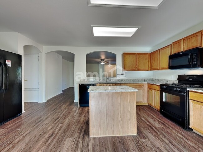 Photo - 161 Spring Branch Loop