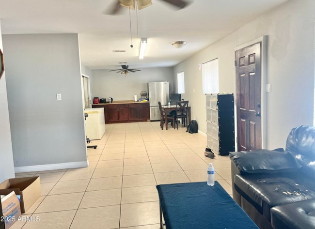 Photo - 2819 N 48th Ln