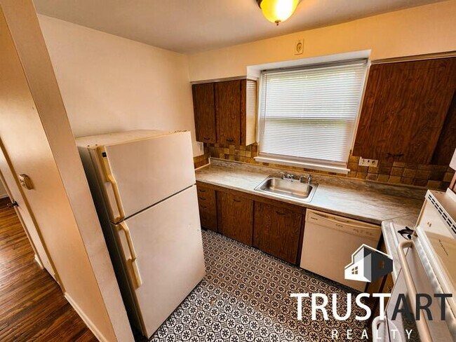 2 bedroom apartment in NE Philadelphia - 2 bedroom apartment in NE Philadelphia