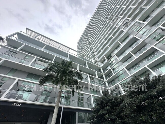 Photo - 2000 Metropica Wy Unidad Apt 1401
