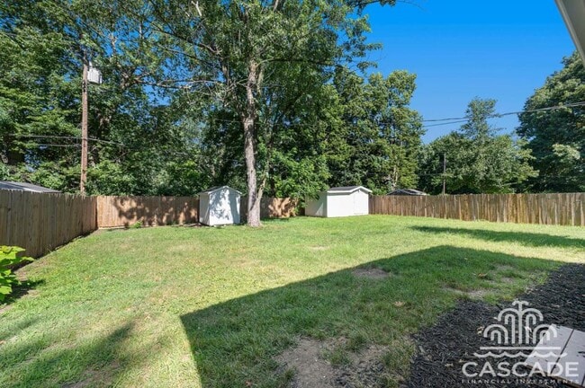Photo - 806 SW Lea Dr