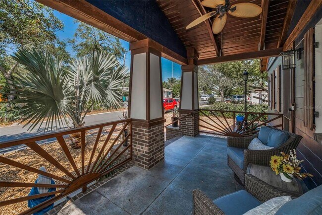 Photo - 525 Lexington St