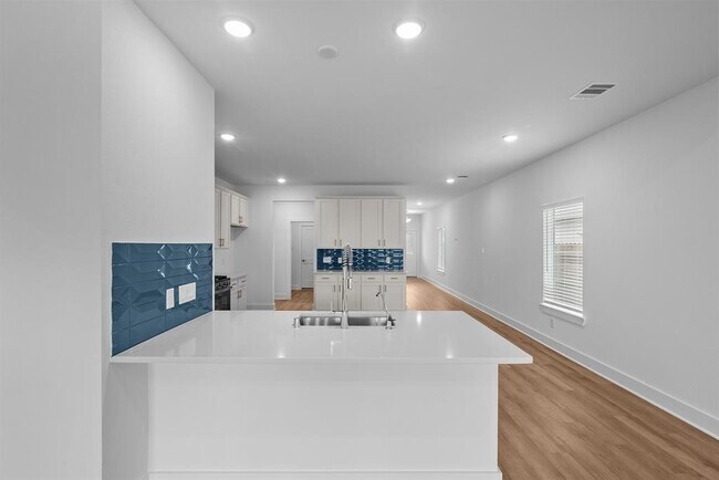 Photo - 31915 Splendor Dr