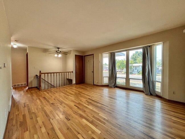 Photo - 3820 E Carlisle Ave