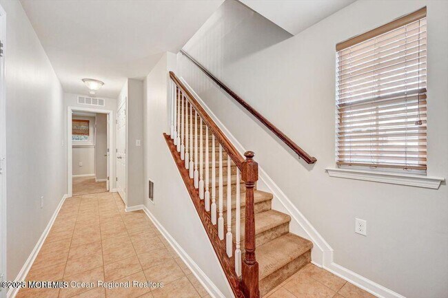 Photo - 245 Chickadee Ct