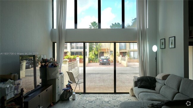 Building Photo - 741 E Coco Plum Cir Unit 2 Rental