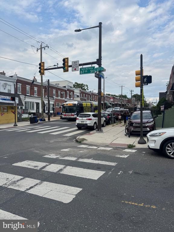 Photo - 6648 Lansdowne Ave