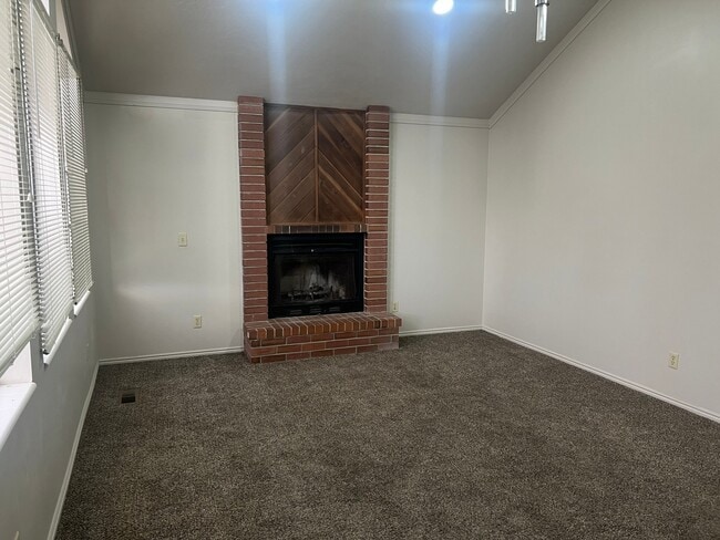 Photo - 538 E Heather Rd