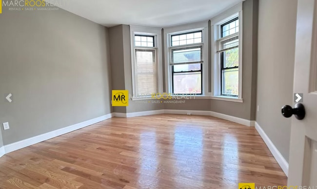 Photo - 1914 Beacon St