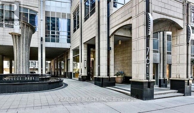 Photo - 761 Bay St. Unité 1713