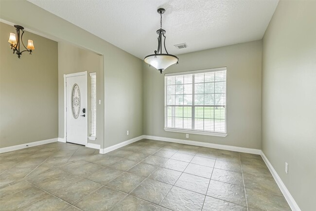 Photo - 15320 Mound Rd