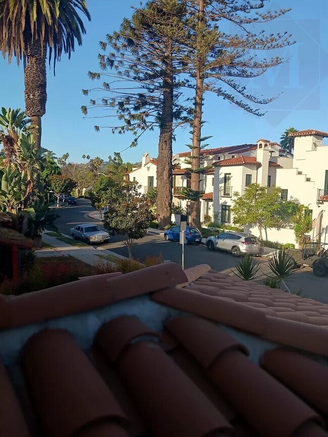 Photo - 133 Chapala St