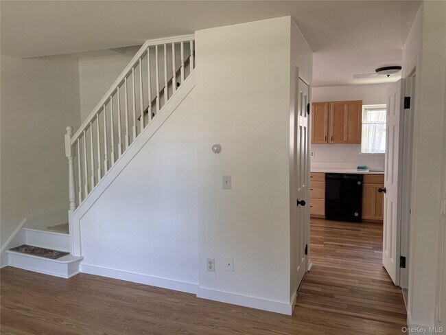 Photo - 11 The Blvd Unit A4