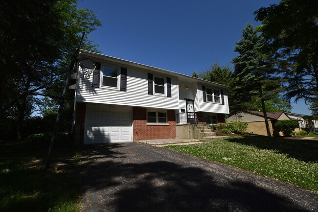 Photo - 7852 Sprucewood Ave