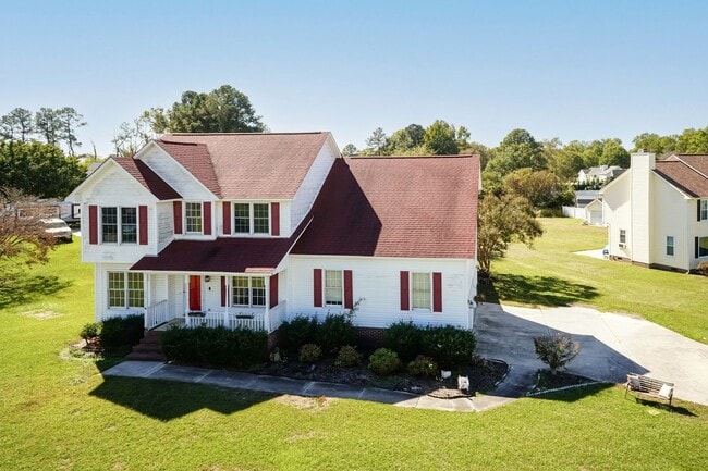 Photo - Large Three Bedroom Home!