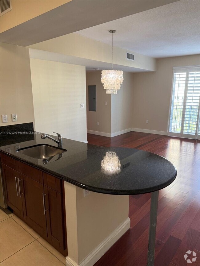 Building Photo - 7275 SW 89th St Unit B514 Rental