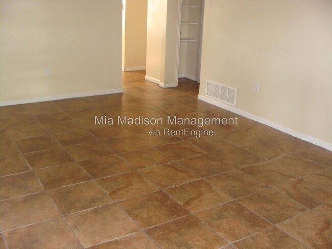 1 Oak Forest Ln Unit B
