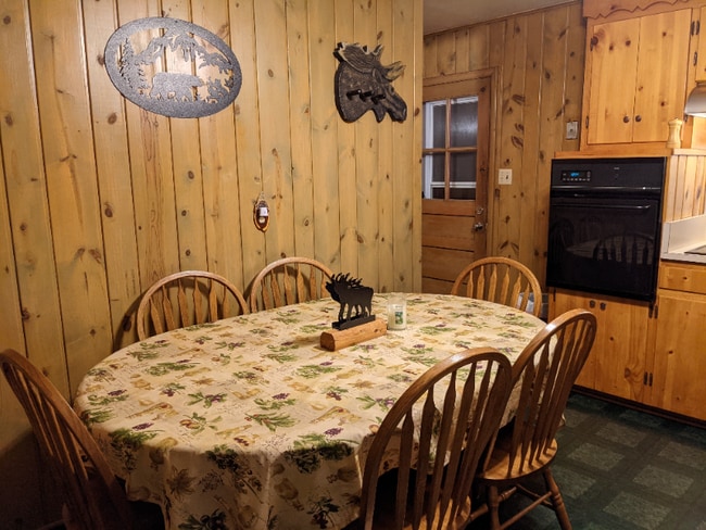 Photo - 9885 Fountain Rd