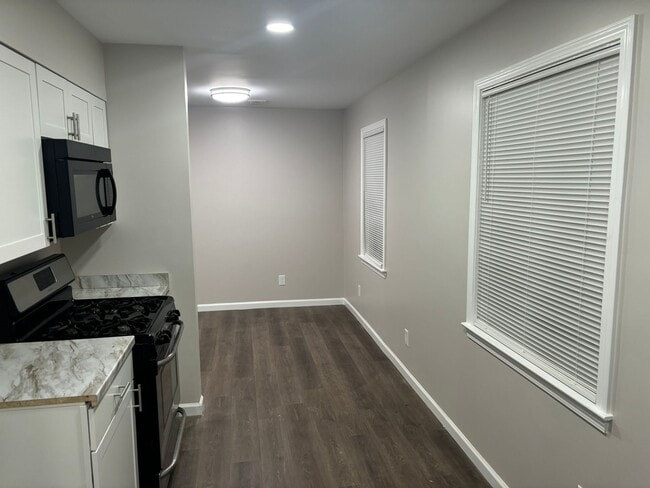 Photo - 3992 Ridgedale St