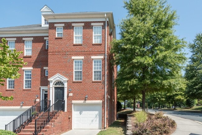 Beautiful 2 bedroom townhome in Matthews - Beautiful 2 bedroom townhome in Matthews