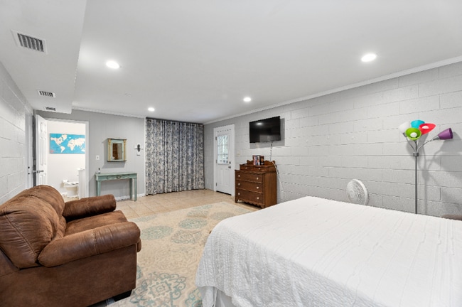 Photo - 158 Grand Blvd