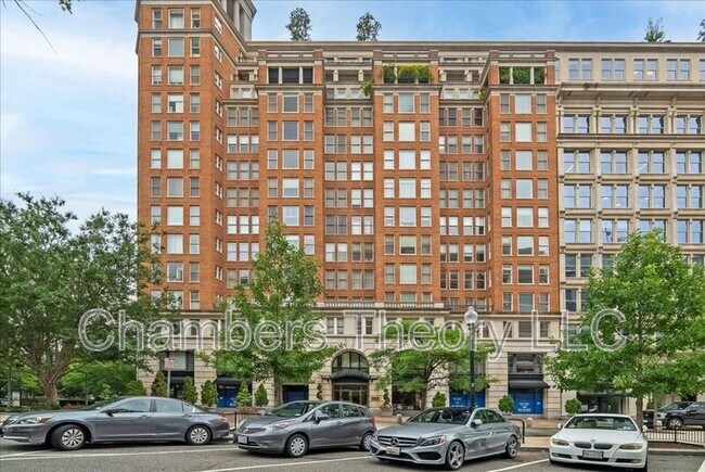 Building Photo - 601 Pennsylvania Ave NW Unit #901 Rental