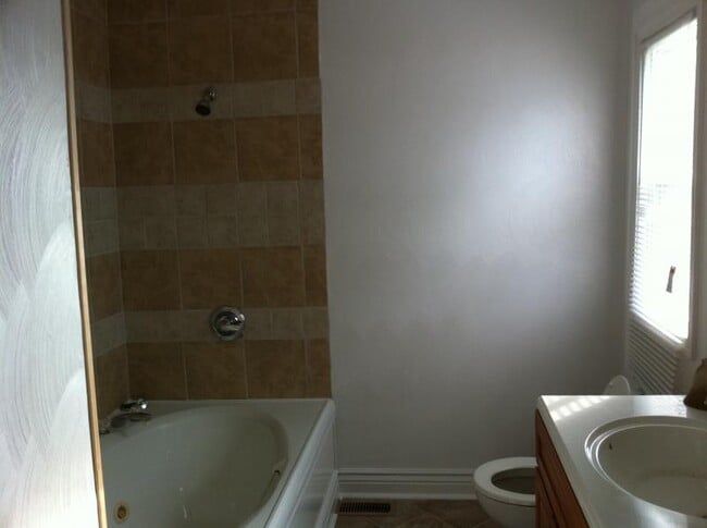 Photo - 321 Pine Ave