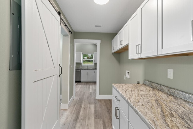 Photo - 1305 E 1st Ave