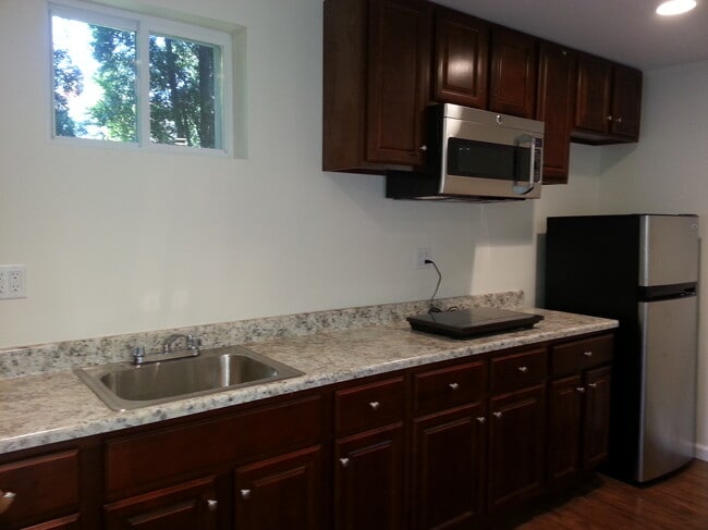 Kitchen - 17 Larry Plz Unit 17