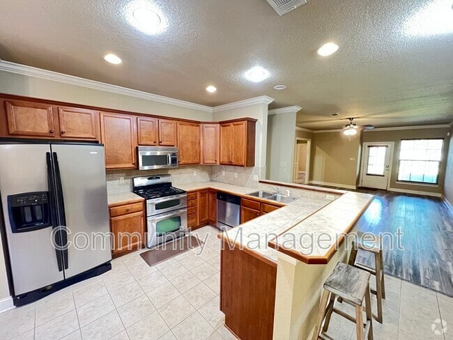 Building Photo - 4848 Windsor Village Dr Rental