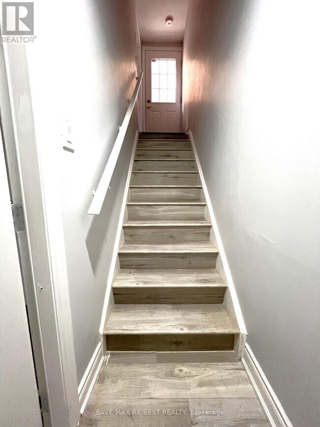 Photo - 116 Leadership Dr