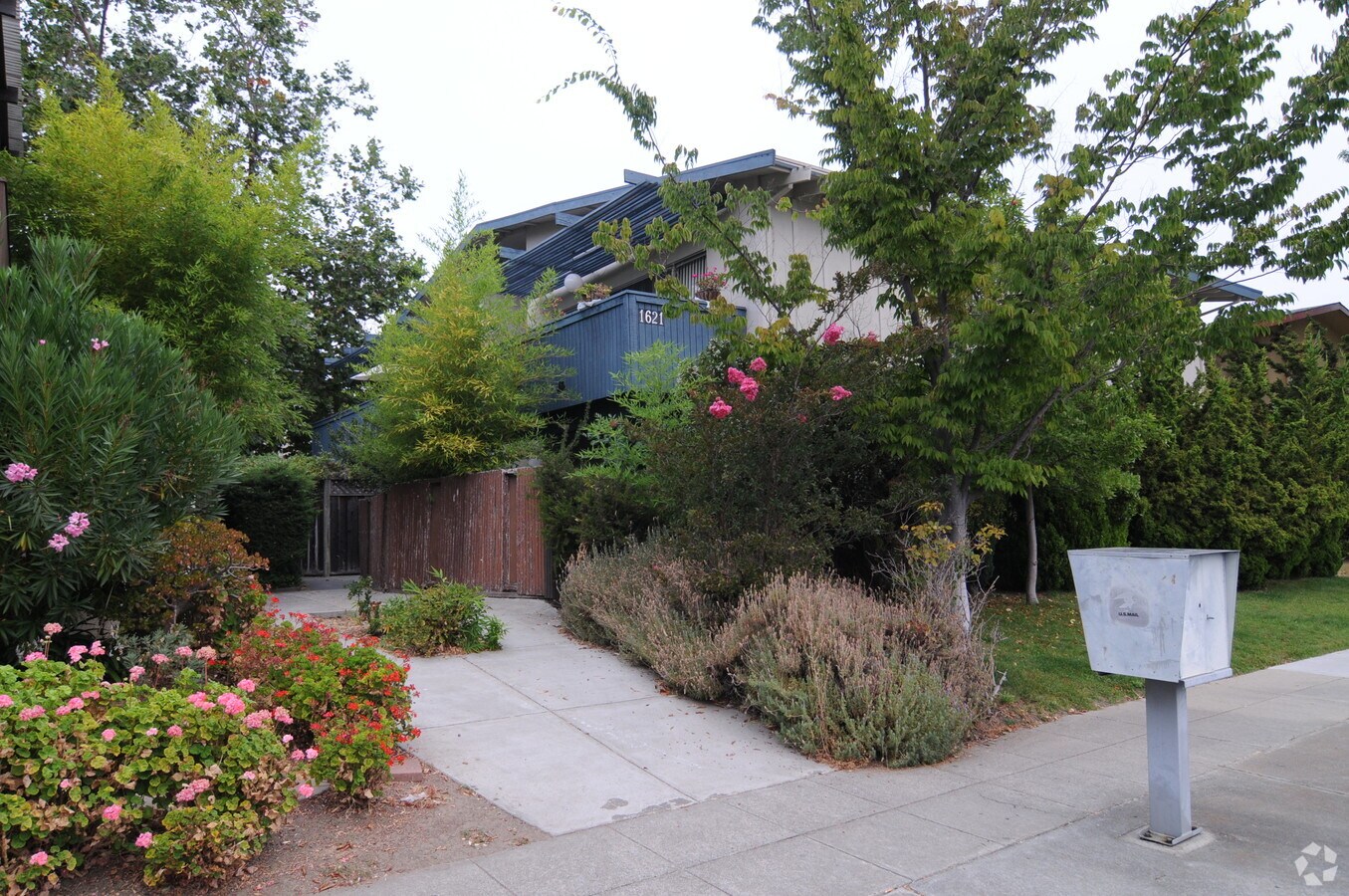 Photo - 1621 Maurice Lane