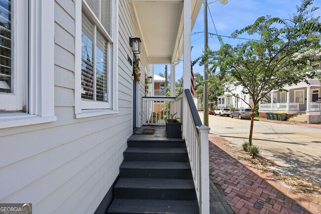 Photo - 1410 Jefferson St
