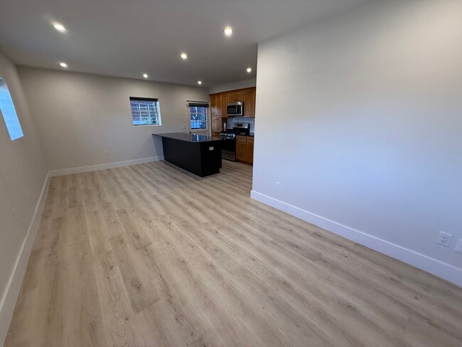 Photo - 426 Plateau Ave Unidad Rear